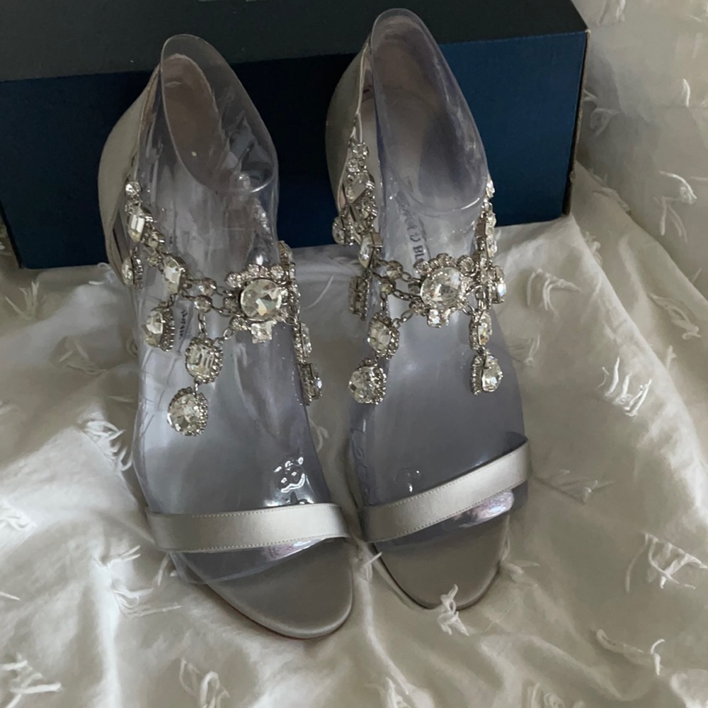 Manolo Blahnik Zullin Silver Satin Heels